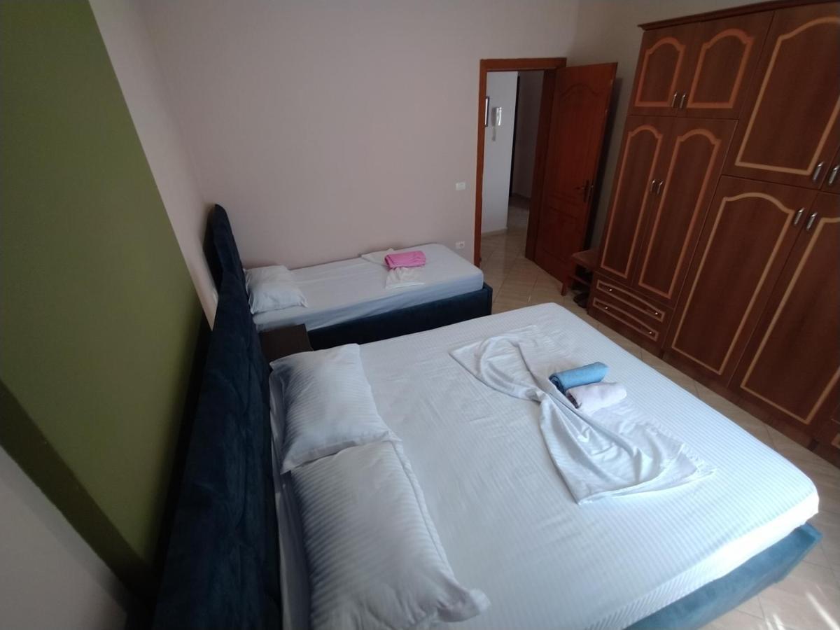 Lungomare Beach Apartments Vlorë Екстериор снимка